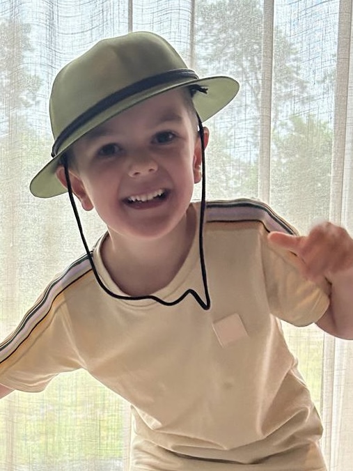 Mael helpt de schildpad