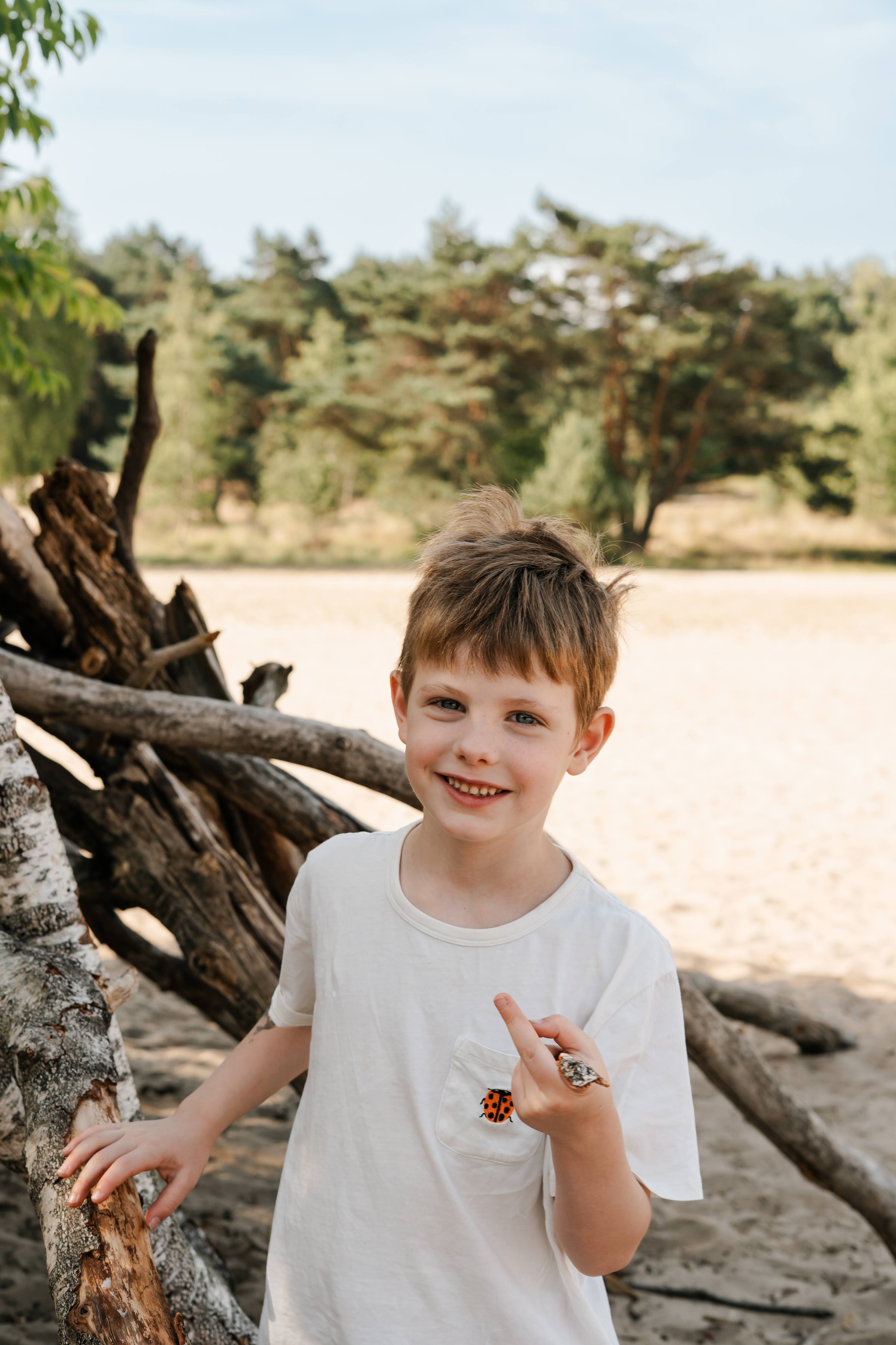 Nils voor de olifant