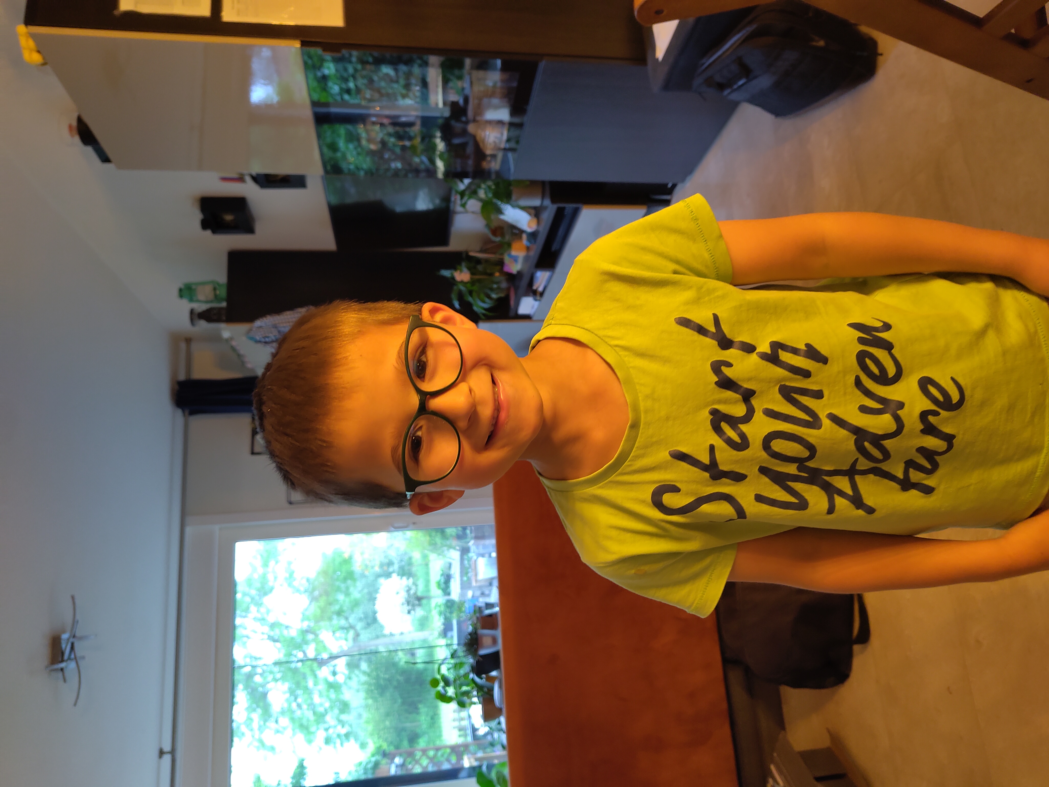 Mihael helpt schildpadjes