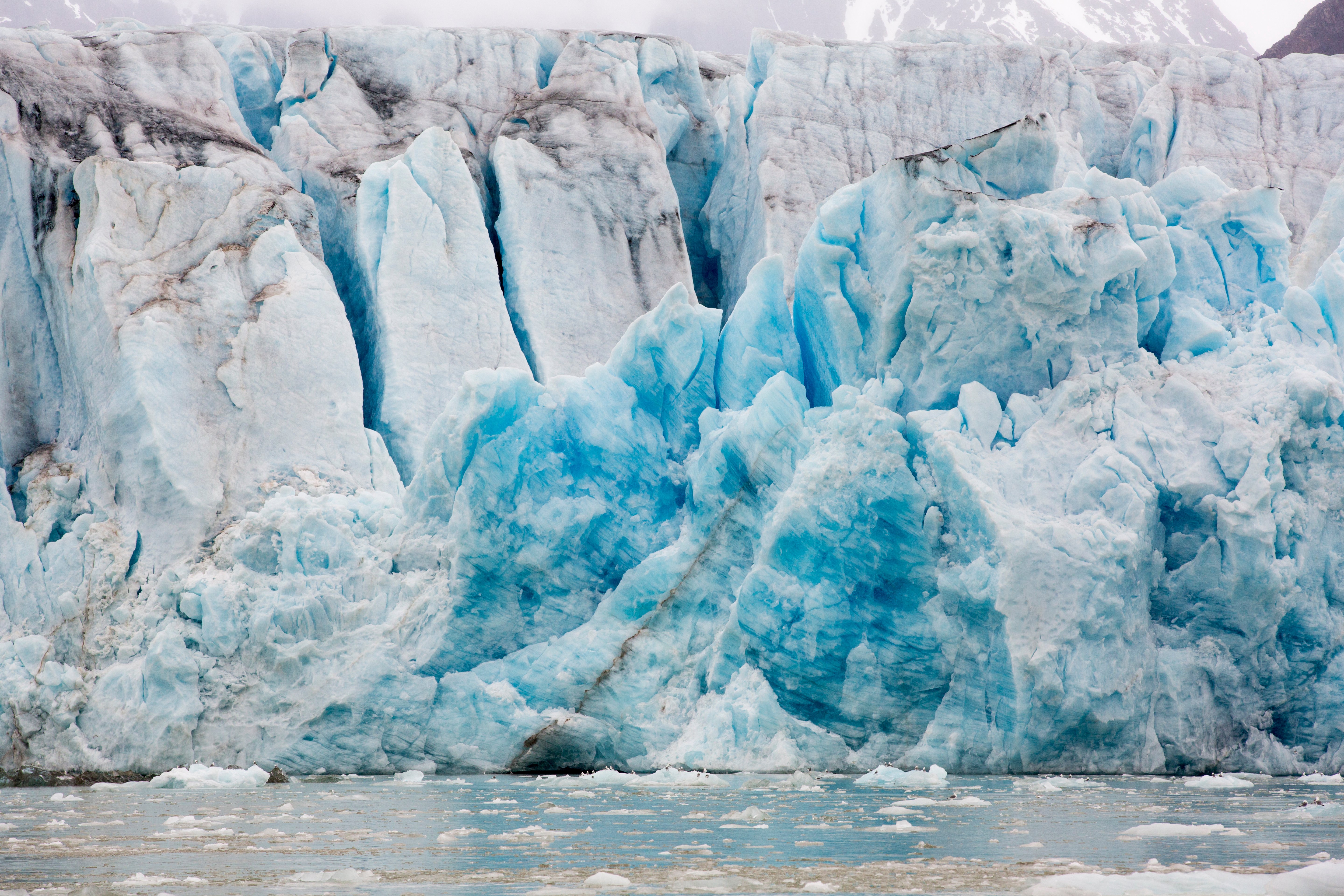 Een gletsjer in het noorden van Svalbard