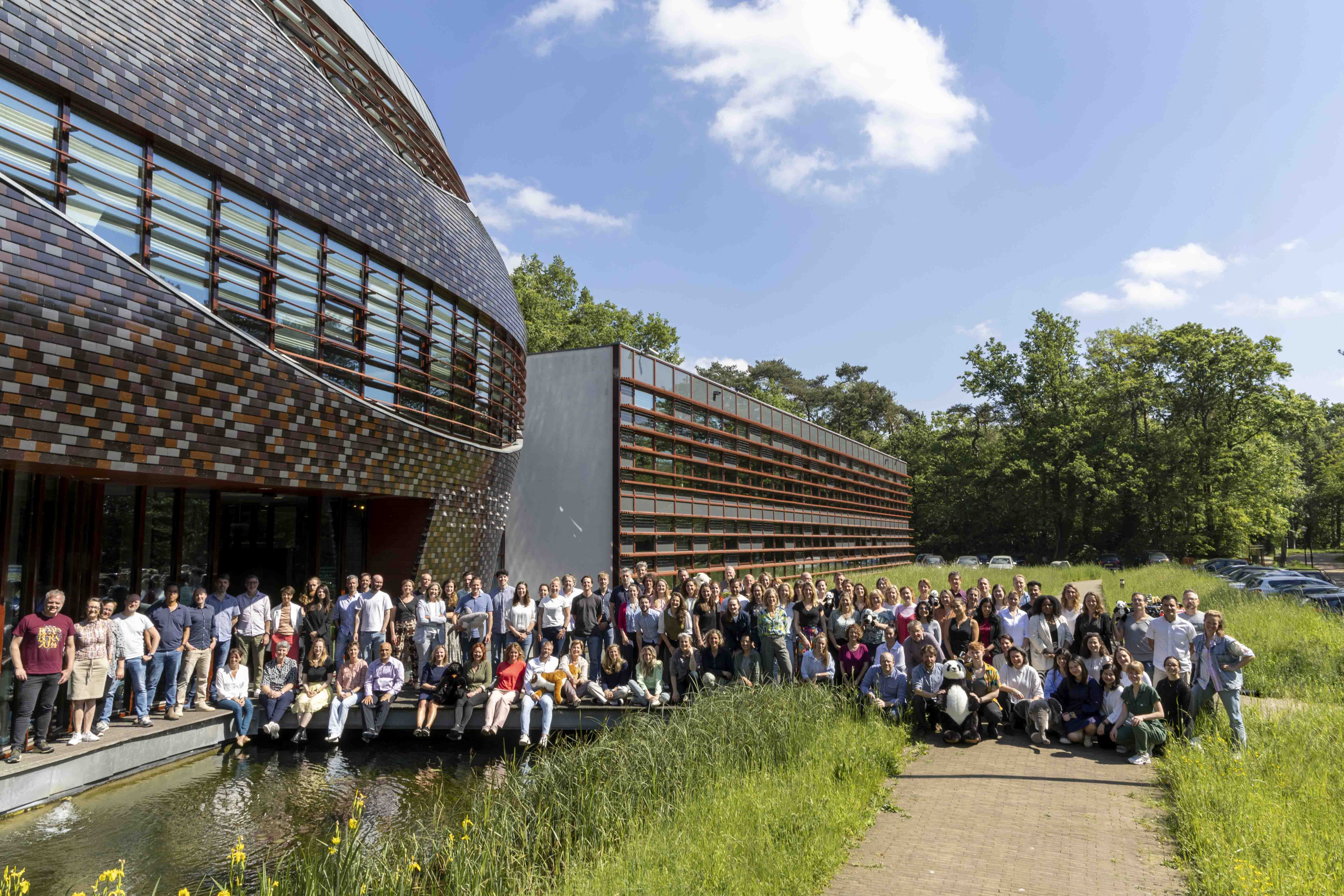 Groepsfoto van de werknemers van WWF